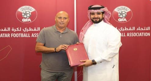 نتطلع لتحقيق المزيد.. الاتحاد القطري يعلن استمرار لوبيز حتى 2026 